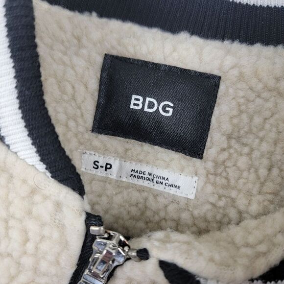 Urban Outfitters BDG Sherpa Bomber Full Zip Jacket Womens sz S-P Cream BlCk - Picture 8 of 11